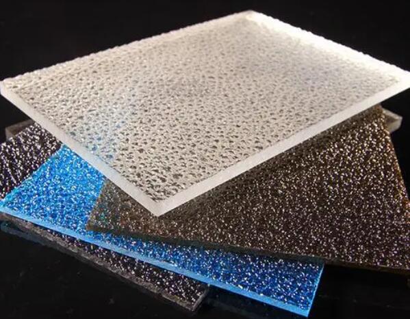 色多多官网下载颗粒耐力板规格有哪些？