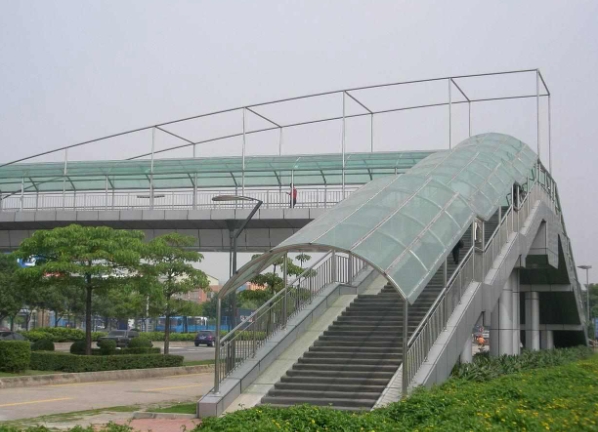 色多多官网下载耐力板特有的属性有哪些？