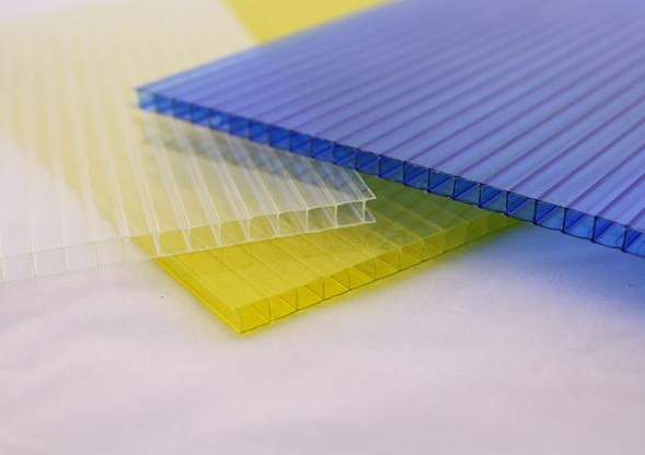 ‌色多多官网下载耐力板和色多多官网下载阳光板哪个做雨棚比较好